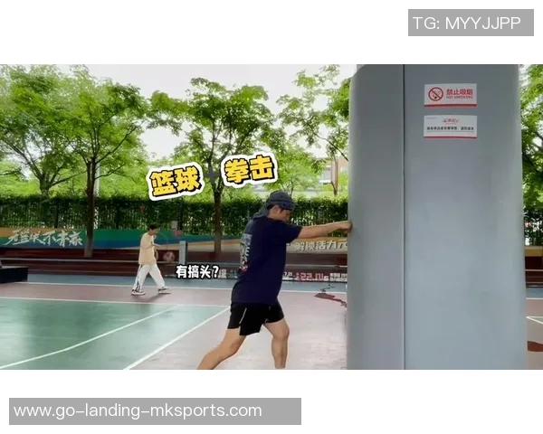 拳击手与篮球明星的跨界对决：力量与技巧的完美融合之路